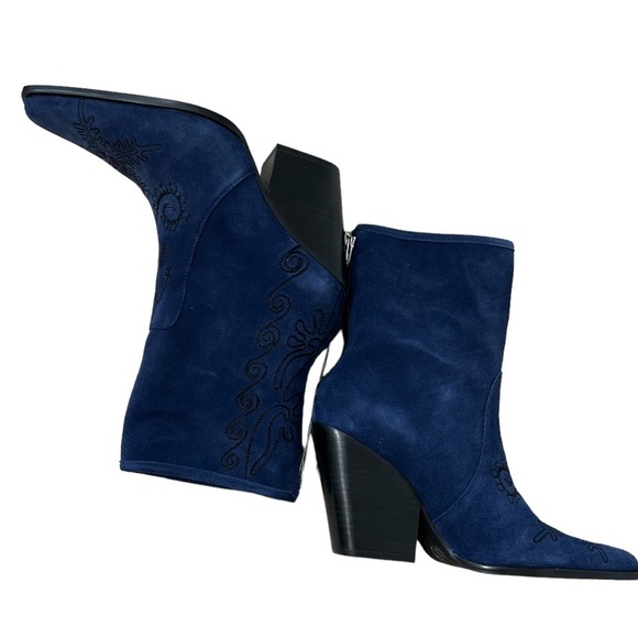 REBEL Avery Embroidered Pointed Navy Blue Toe Boots - Picture 5 of 8